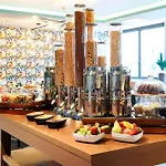 Nyx By Leonardo Mannheim