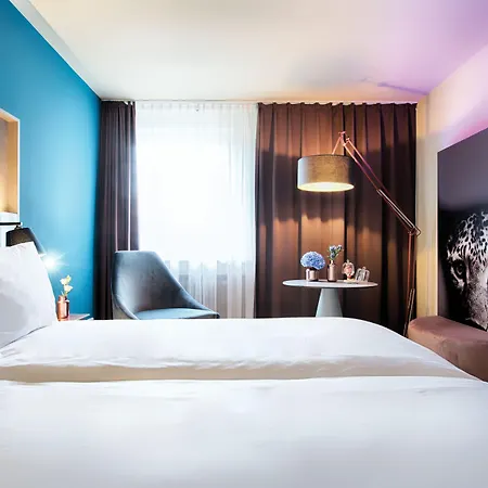 Hotel Nyx By Leonardo 4*