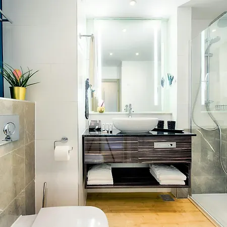 Nyx By Leonardo Hotel 4*