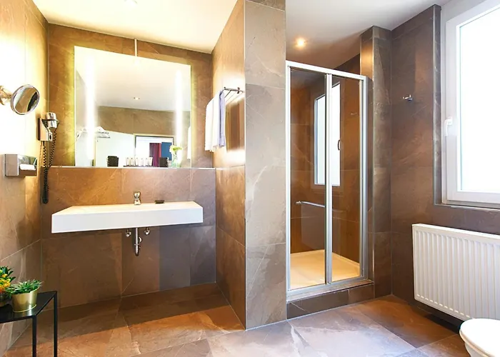 Nyx By Leonardo מלון